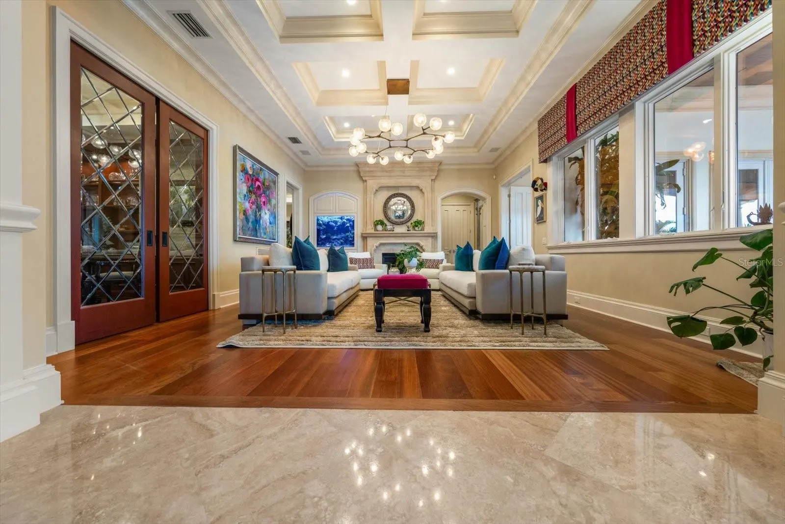 2056 COVE TRCE