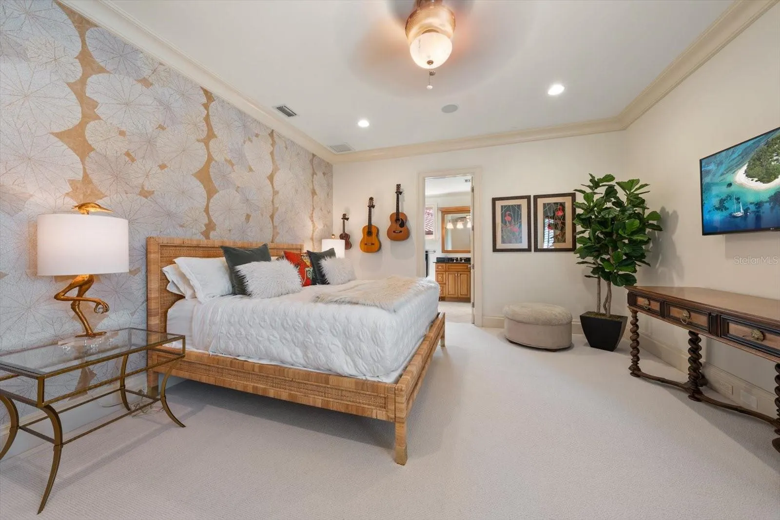 2056 COVE TRCE