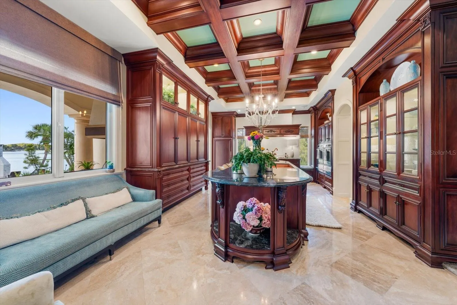 2056 COVE TRCE