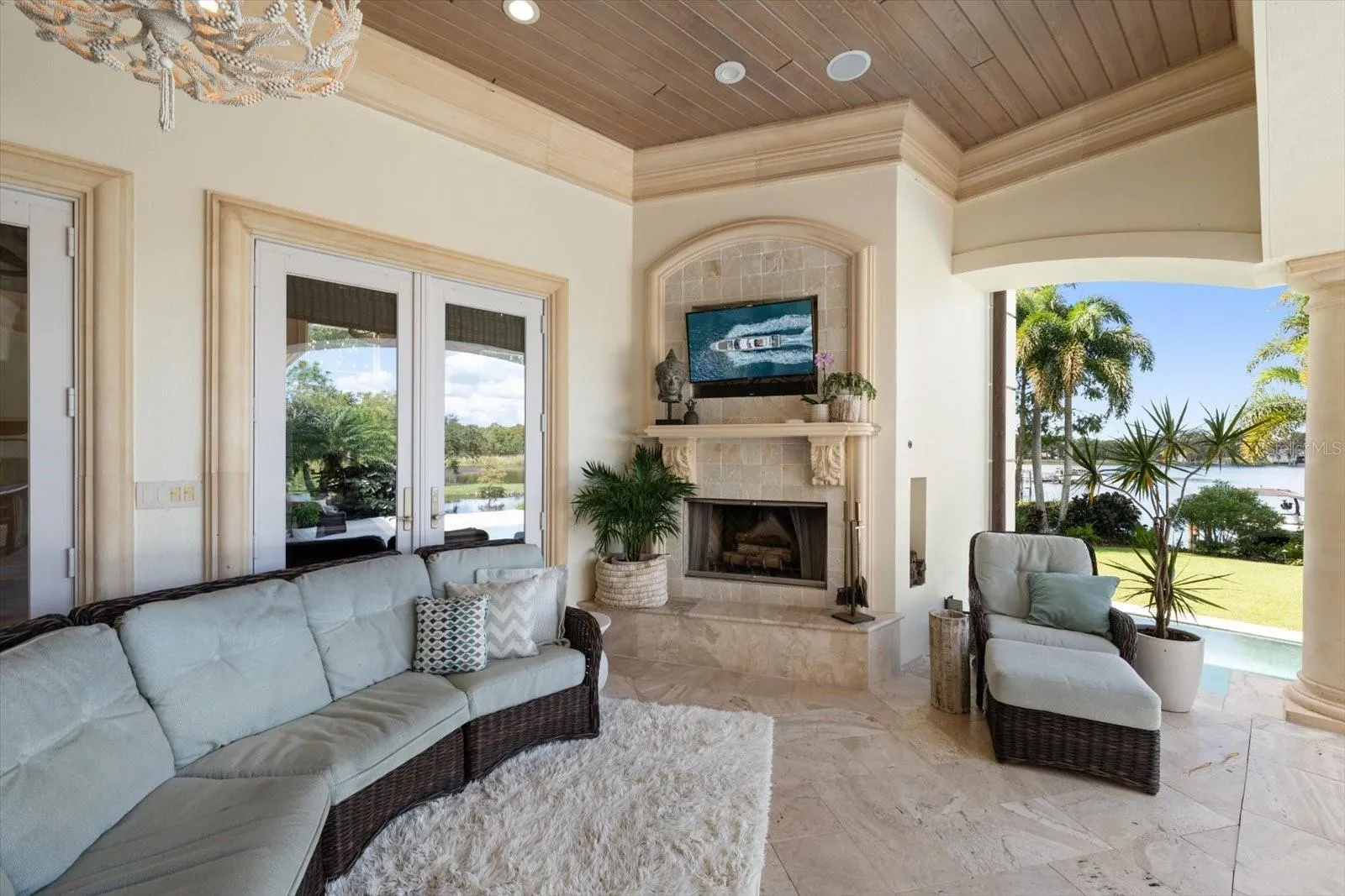 2056 COVE TRCE