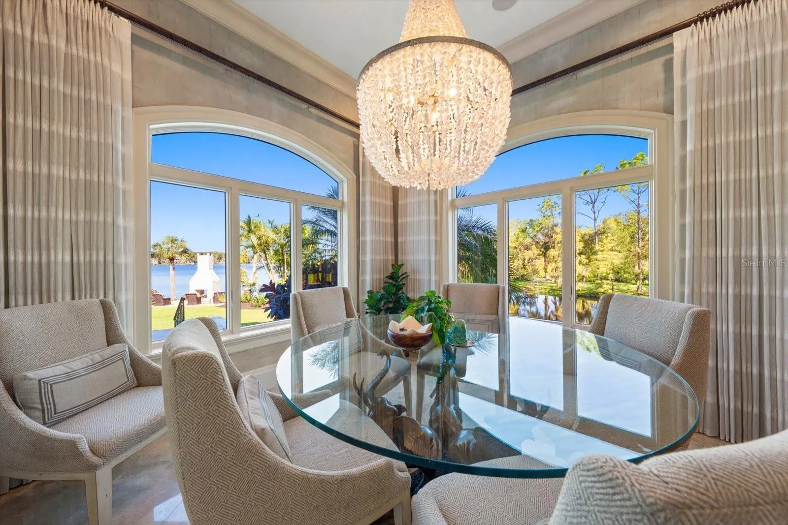 2056 COVE TRCE
