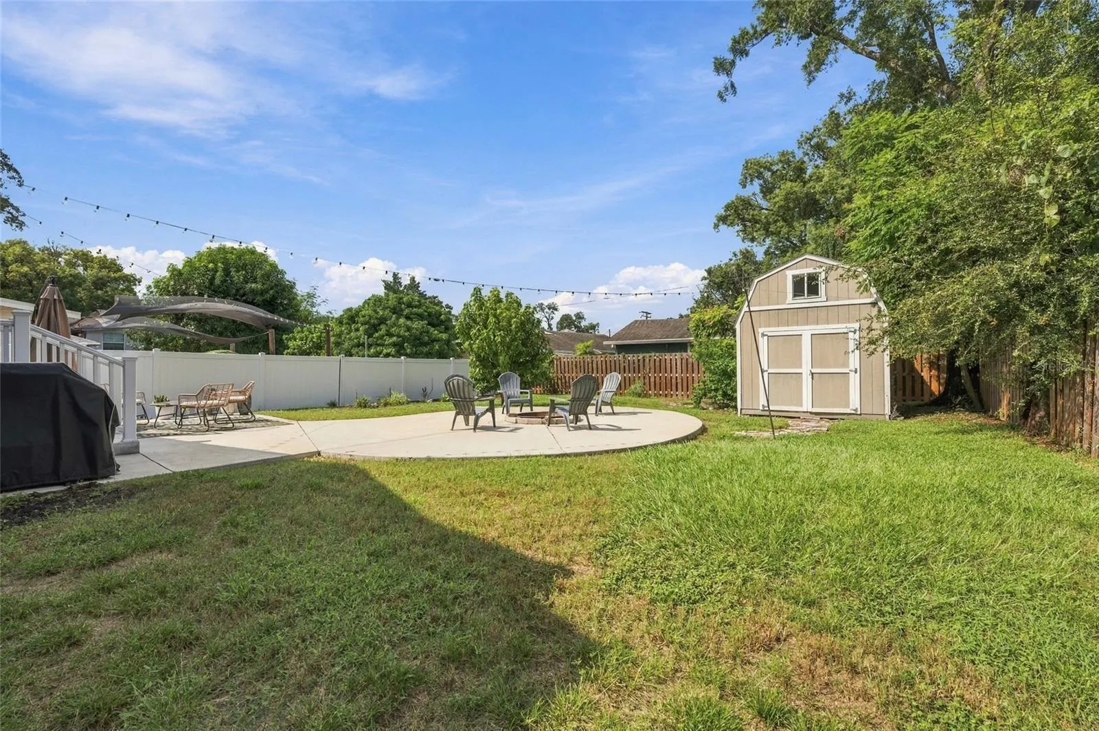412 E HAMILTON AVE