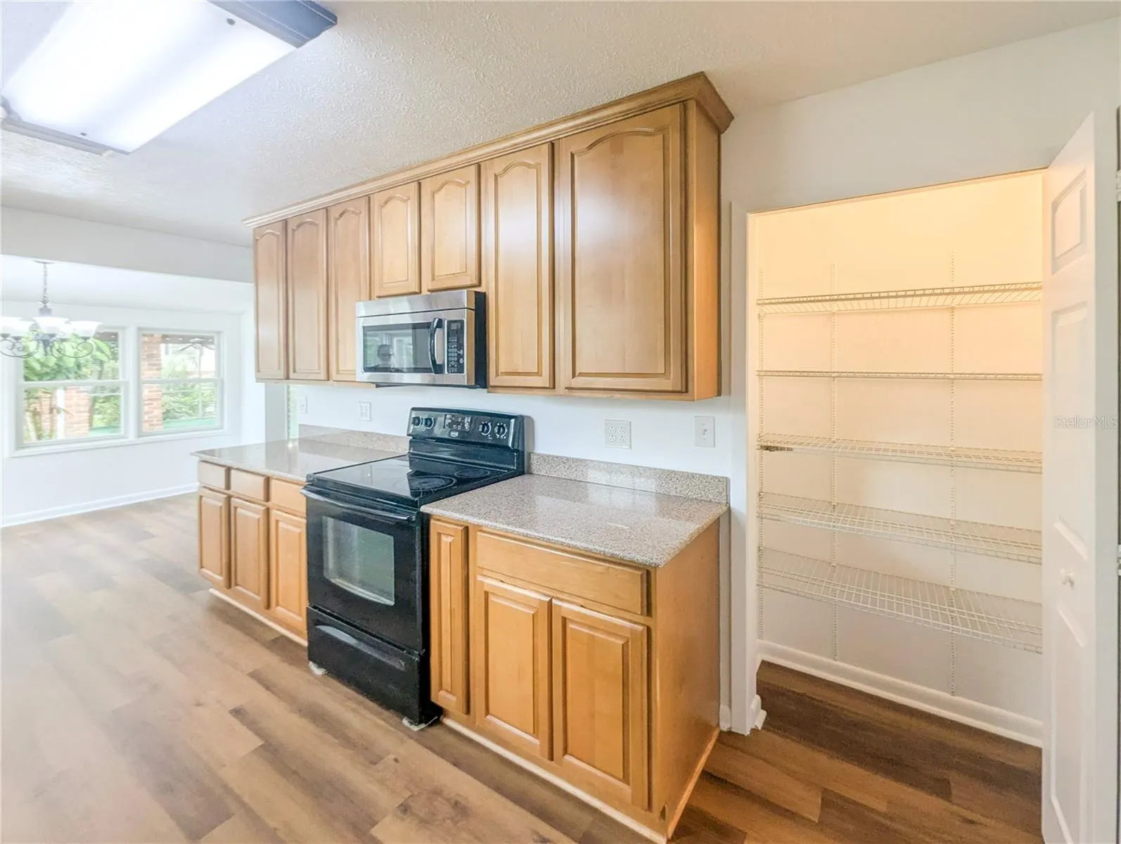 1302 RUSTLEWOOD DR