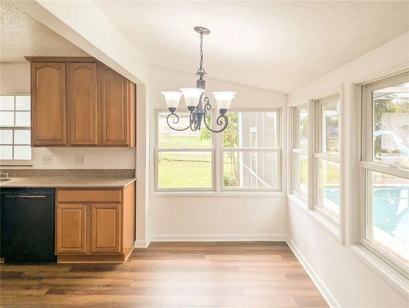 1302 RUSTLEWOOD DR