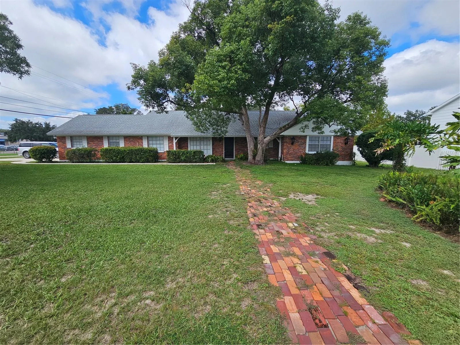 1302 RUSTLEWOOD DR