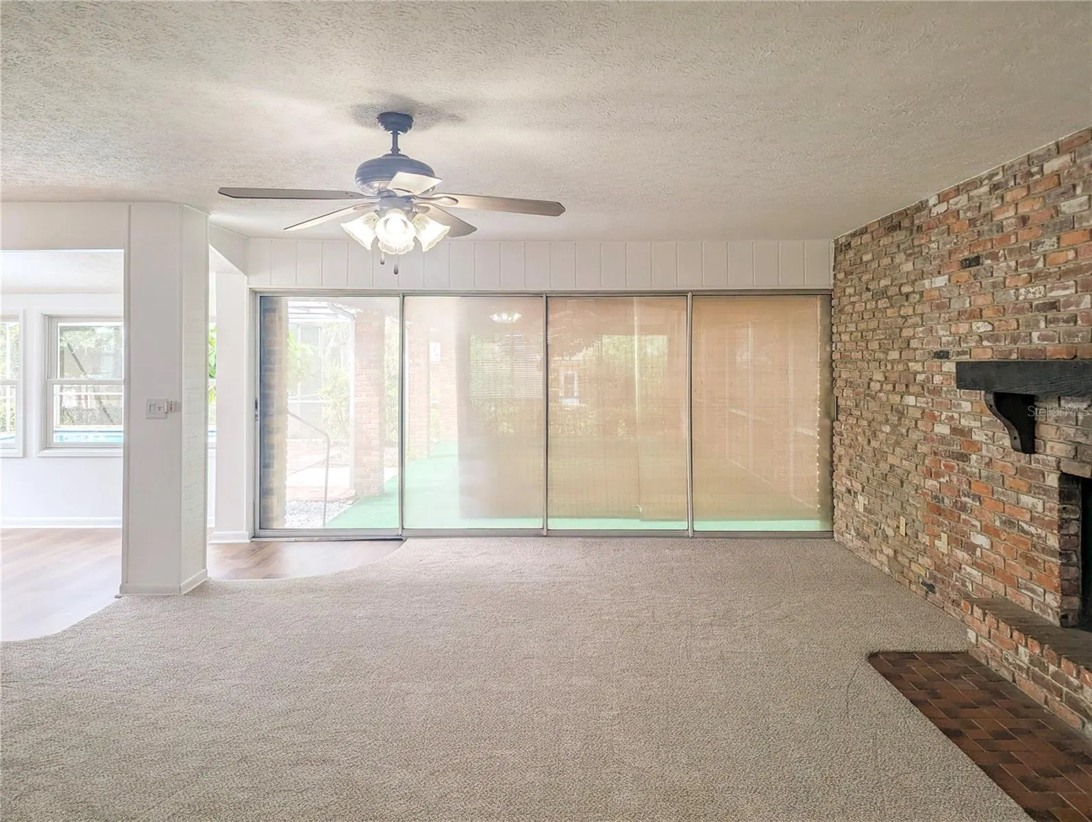 1302 RUSTLEWOOD DR