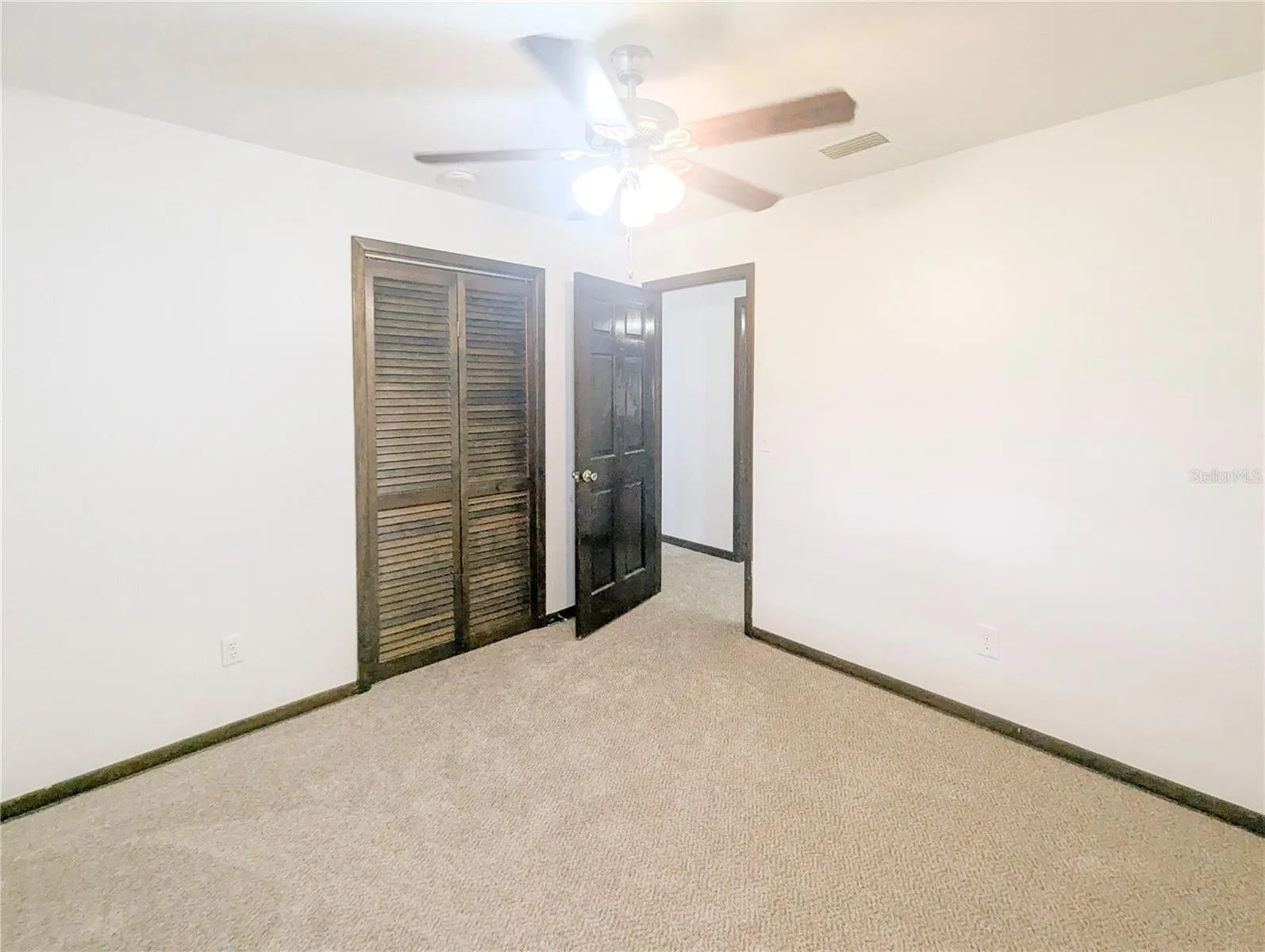1302 RUSTLEWOOD DR