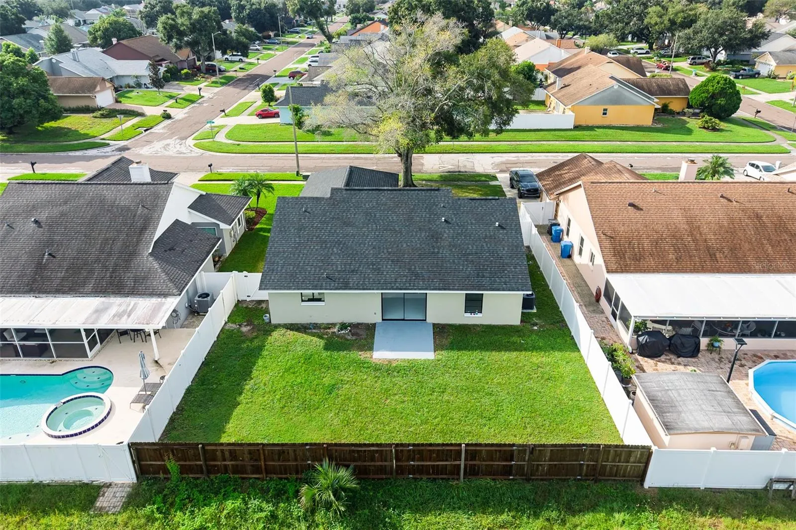 7131 HOLLOWELL DR