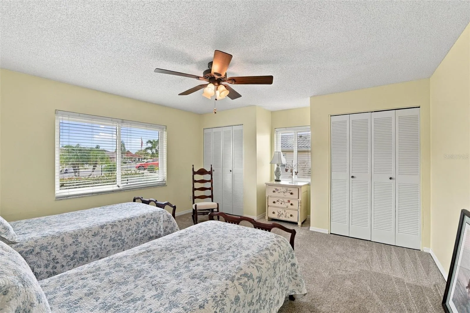 1611 WOODMAR DR