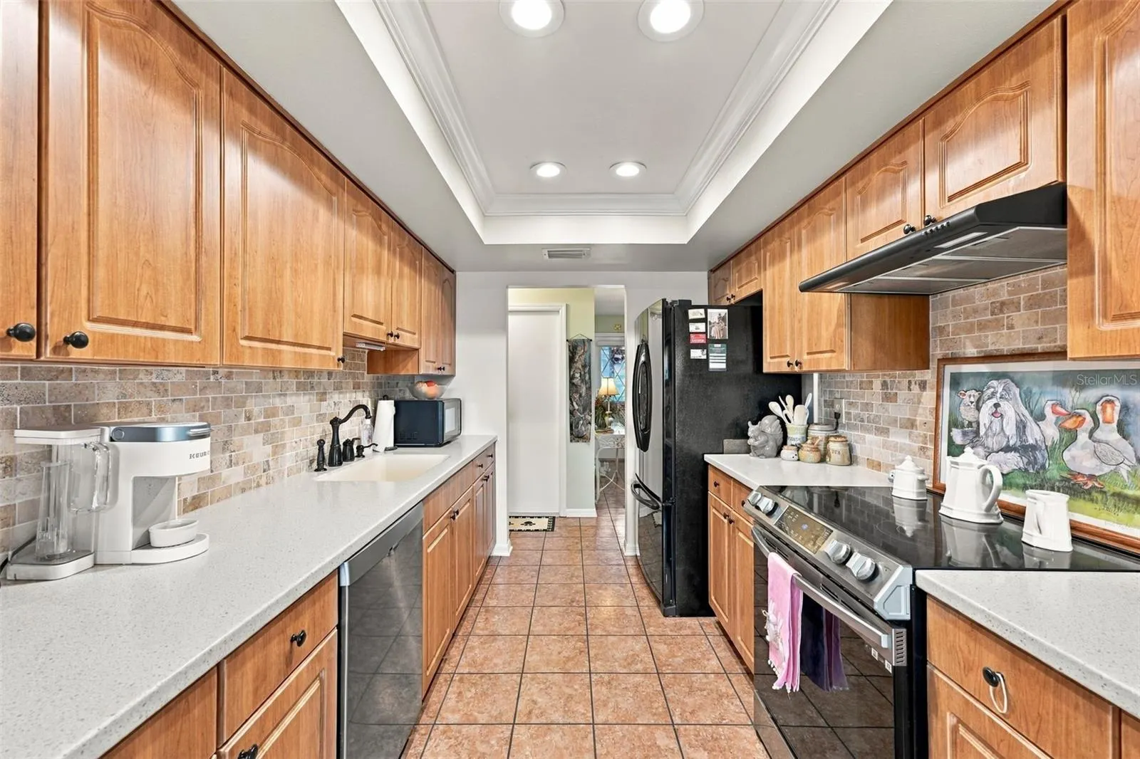 1611 WOODMAR DR