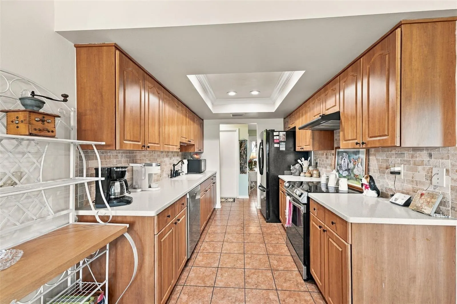 1611 WOODMAR DR