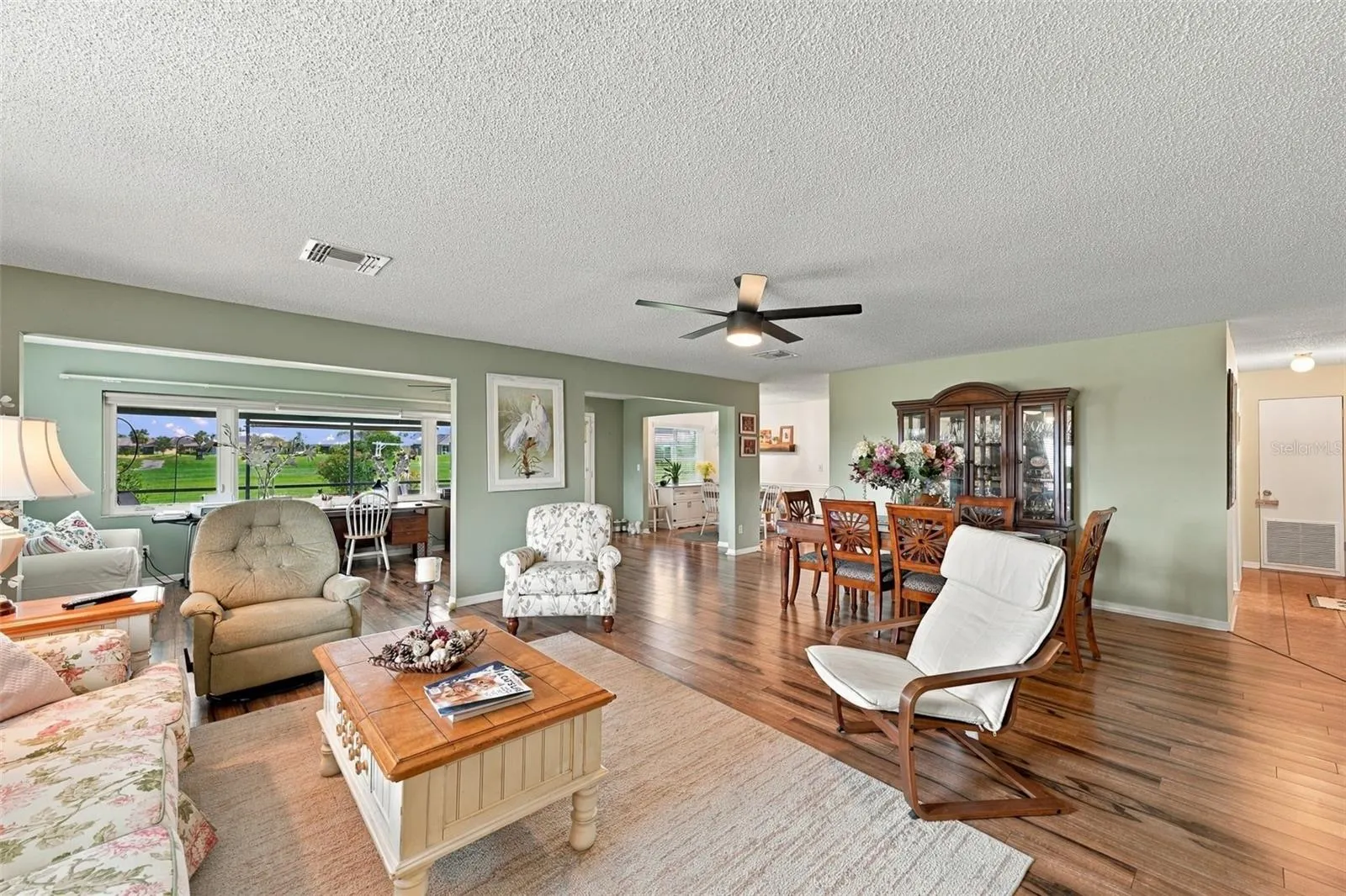 1611 WOODMAR DR