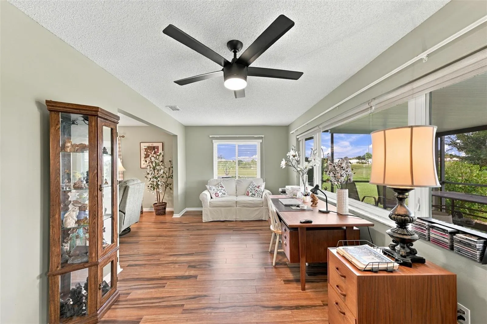 1611 WOODMAR DR