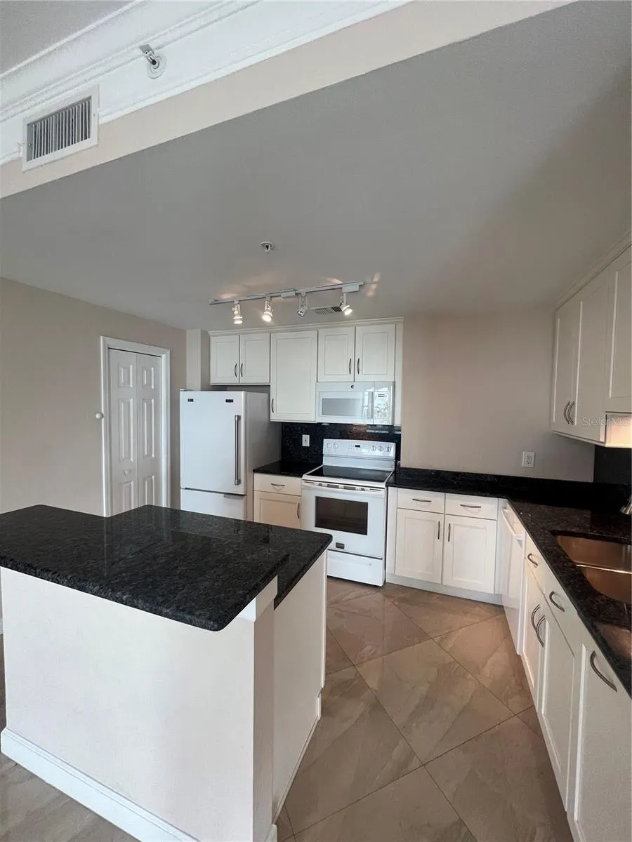 345 BAYSHORE BLVD #1007 #1007