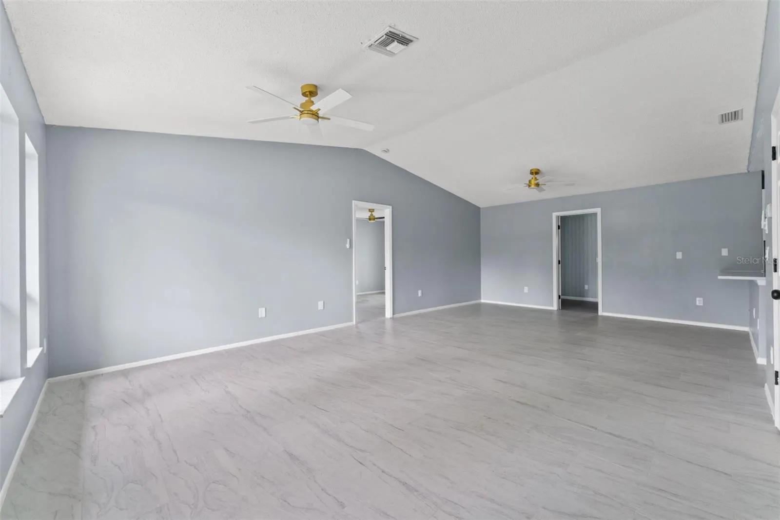 7422 BANBURY TER