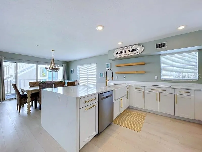 504 GULF BLVD #101 #101