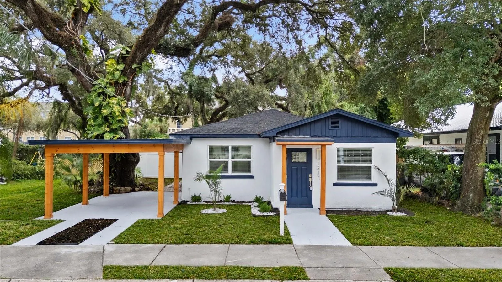 1217 E 24TH AVE