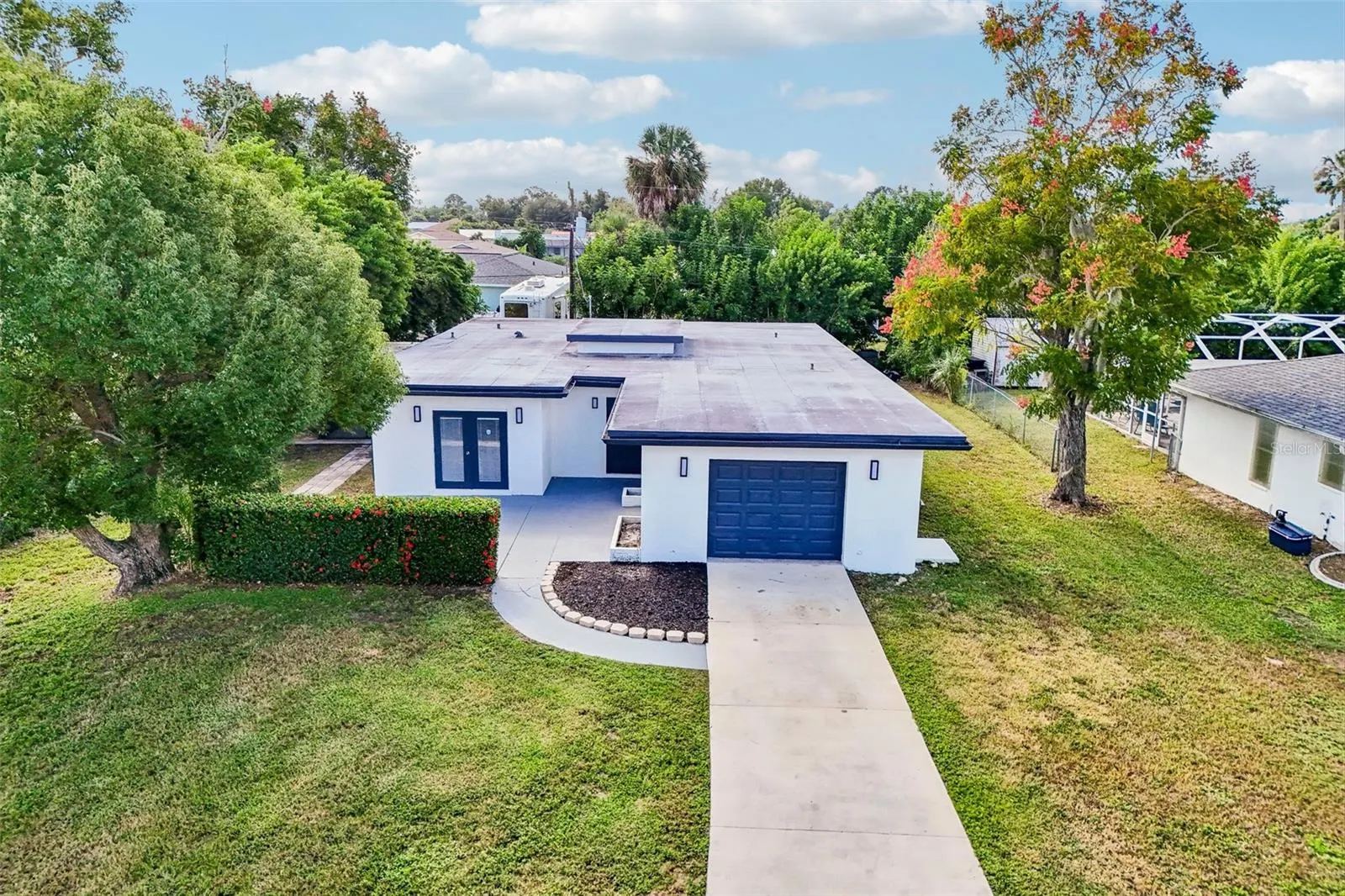 22159 ONEIDA AVE