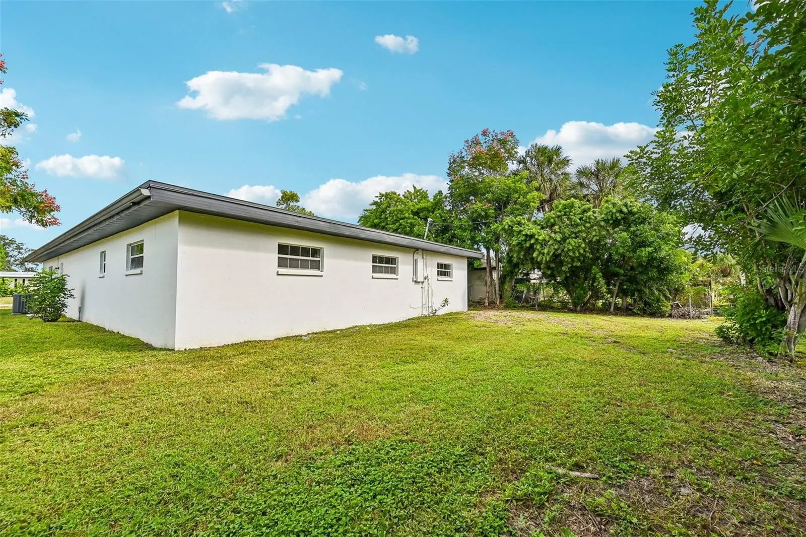 22159 ONEIDA AVE