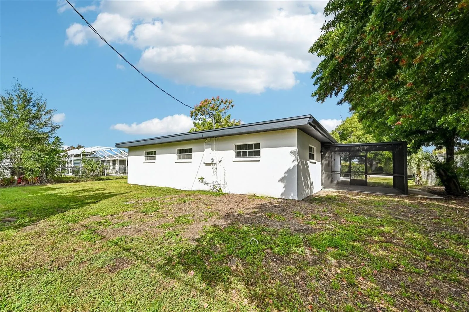22159 ONEIDA AVE