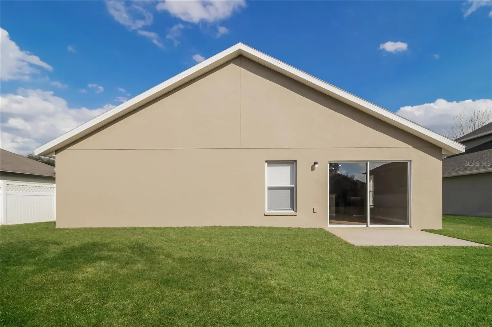 4016 LONGWORTH LOOP