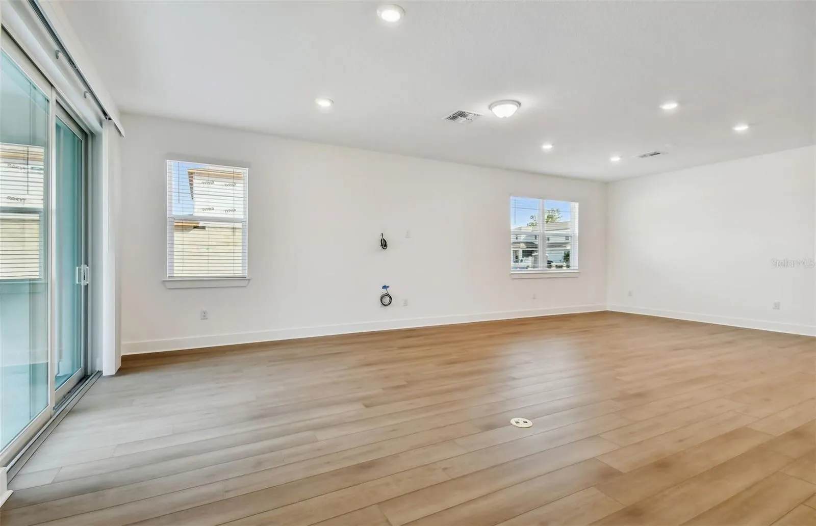 11324 CLAY AVE