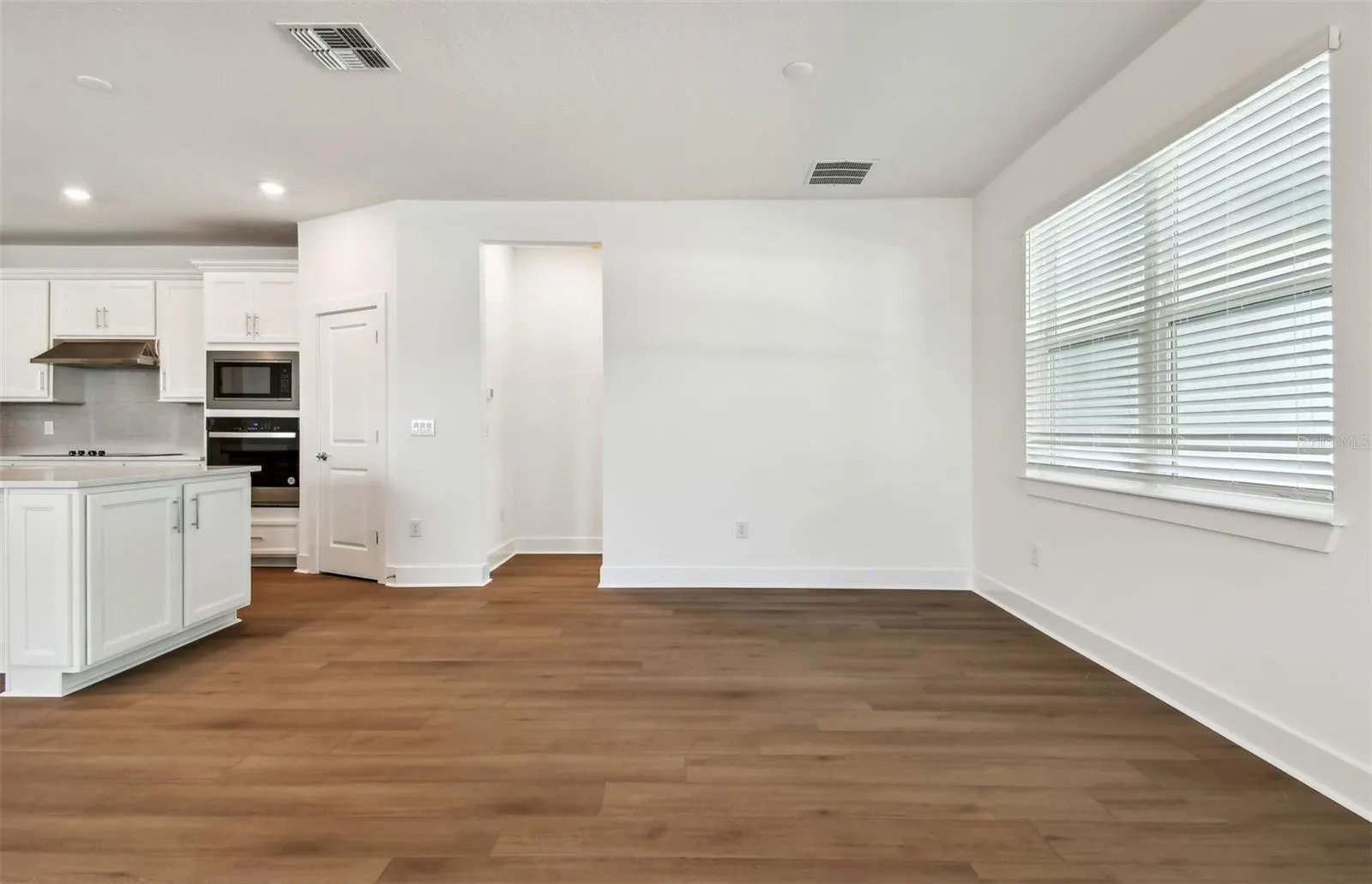 11324 CLAY AVE
