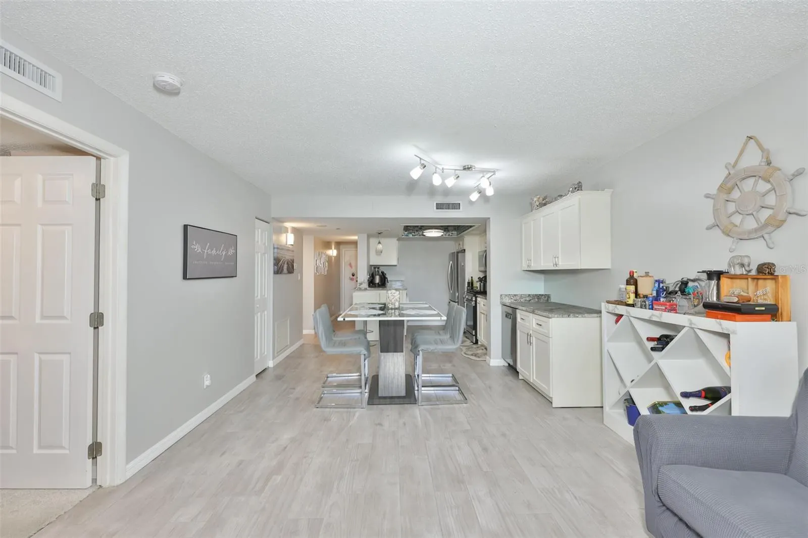 5400 PARK ST N #208 #208