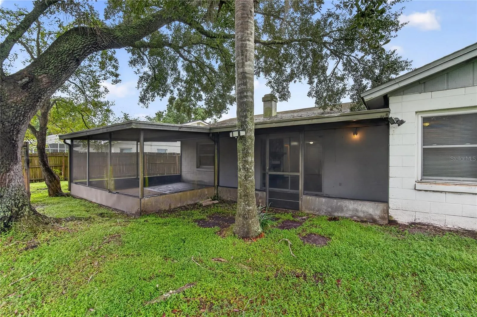 629 STILLVIEW CIR