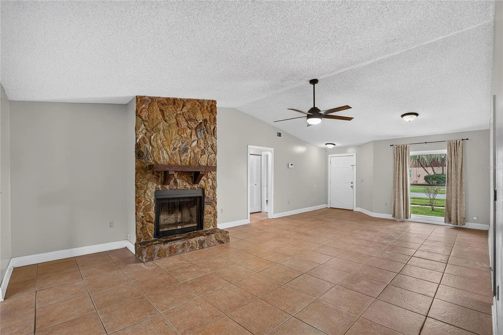 629 STILLVIEW CIR