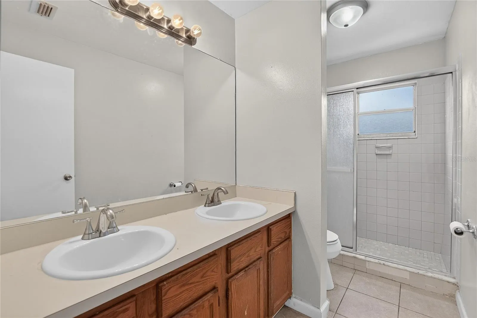 629 STILLVIEW CIR