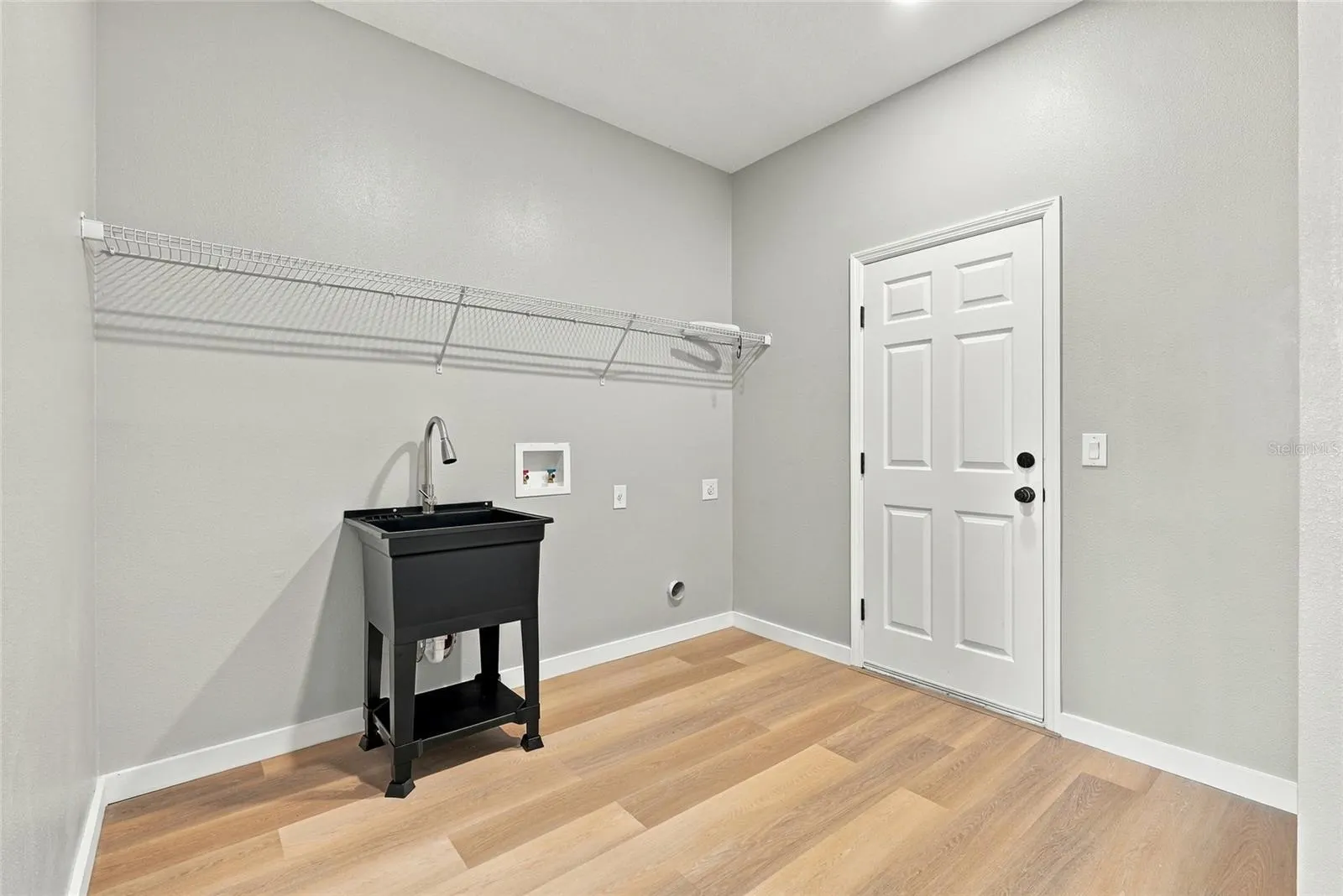 1306 GARDEN STONE LN