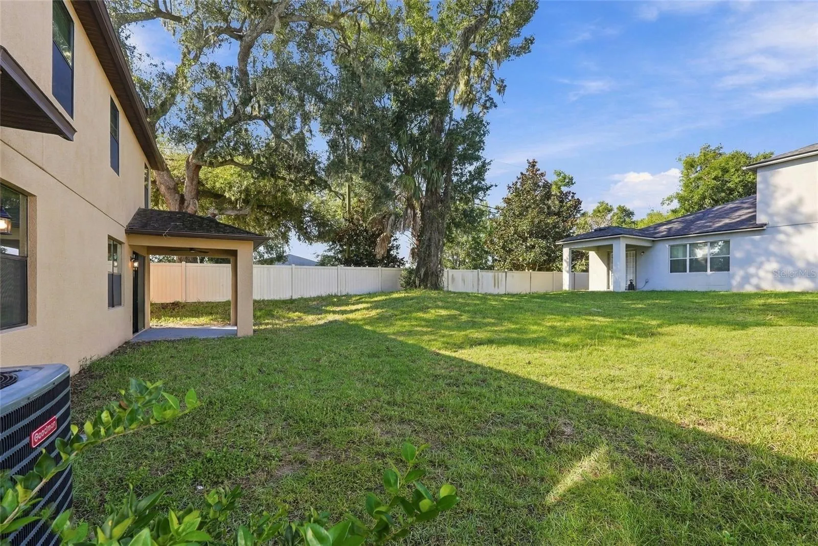 1306 GARDEN STONE LN