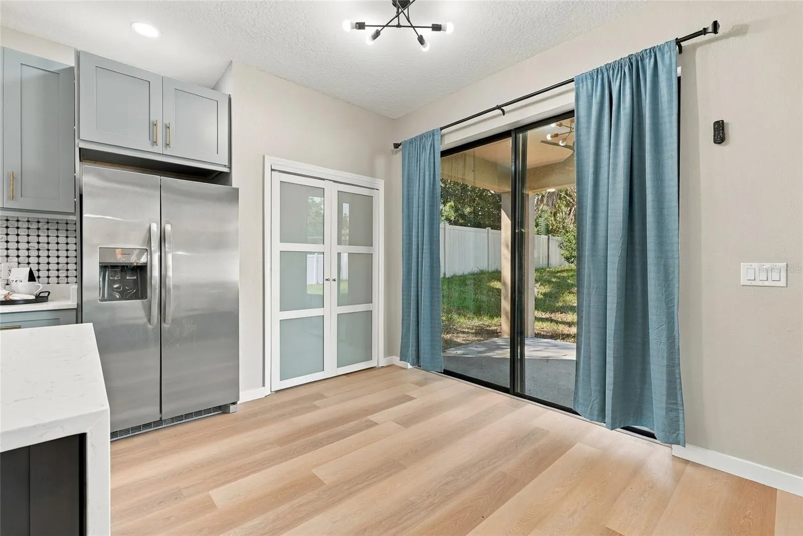 1306 GARDEN STONE LN