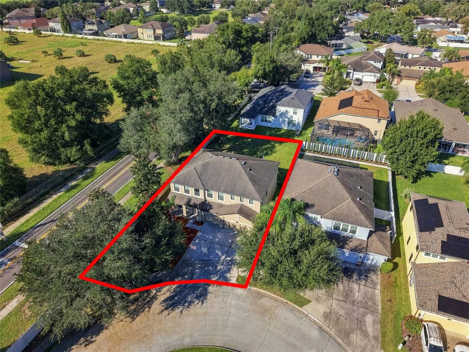 1306 GARDEN STONE LN