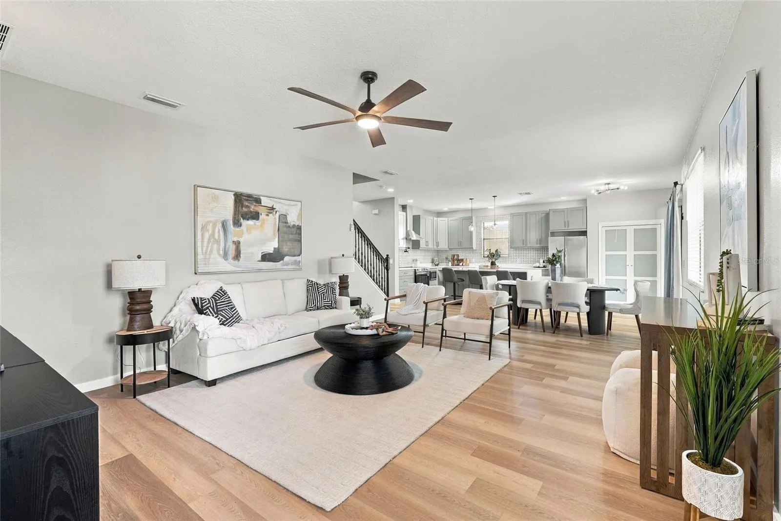 1306 GARDEN STONE LN