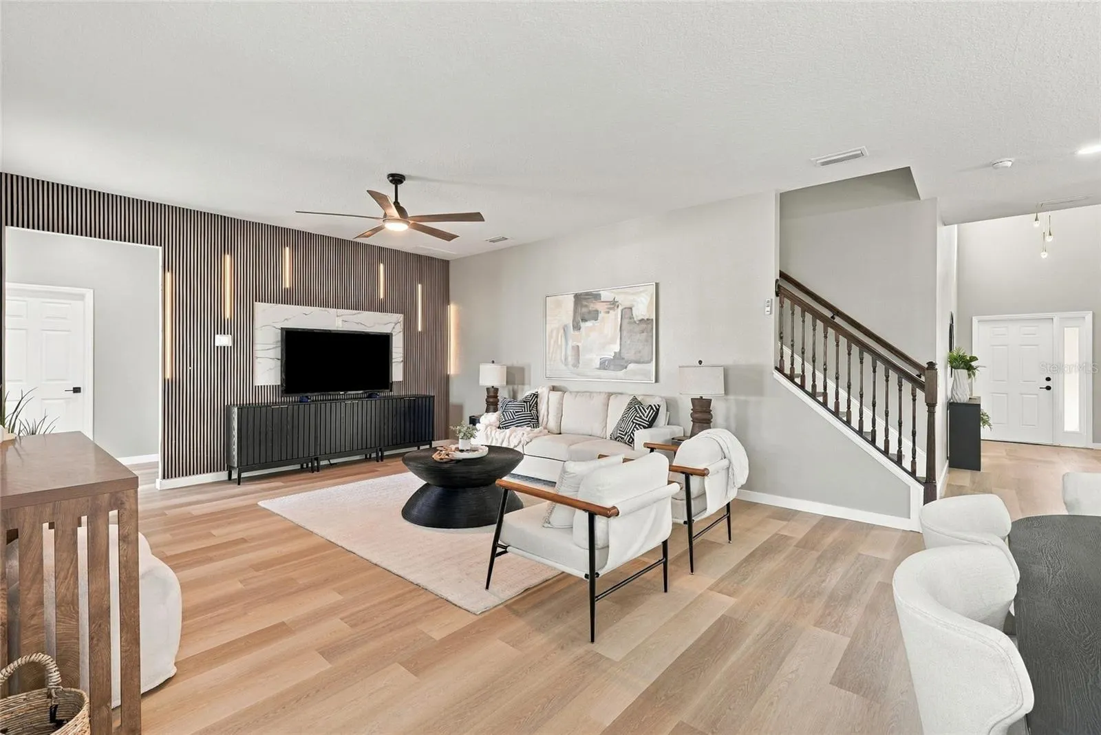 1306 GARDEN STONE LN