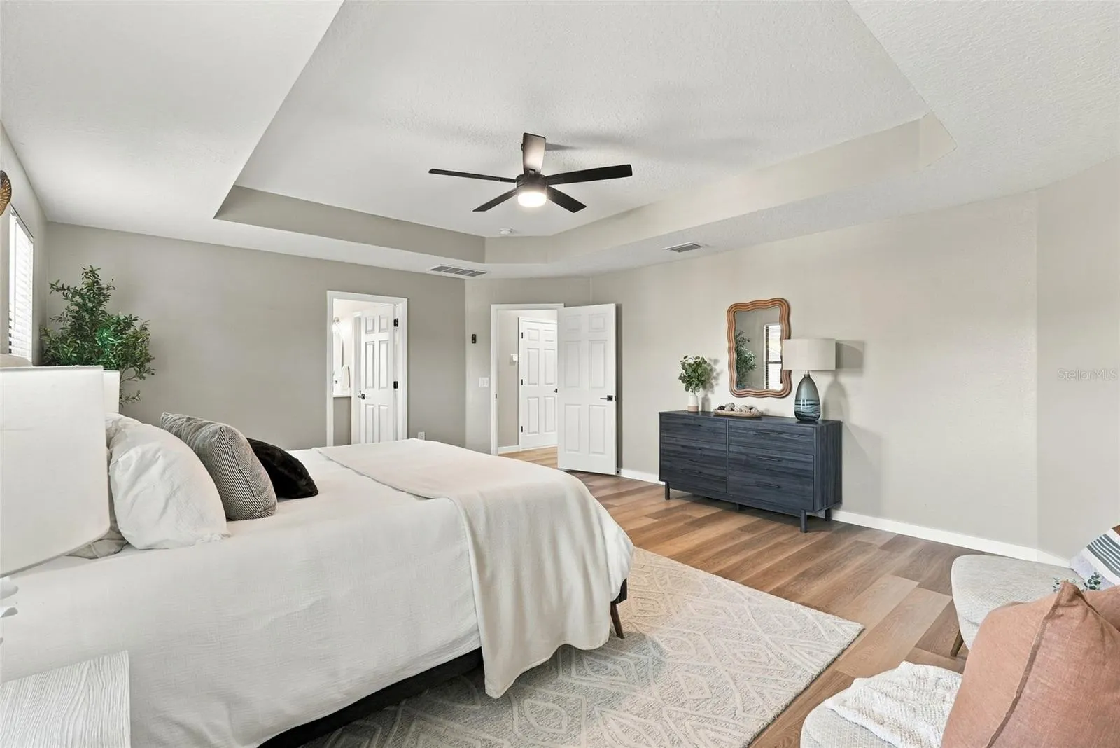1306 GARDEN STONE LN