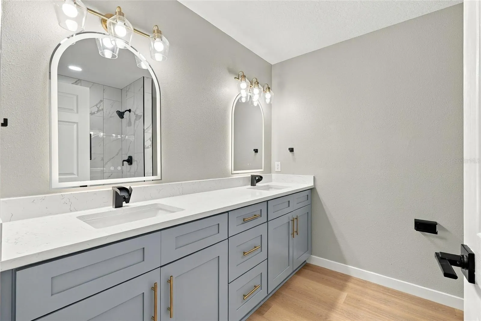 1306 GARDEN STONE LN