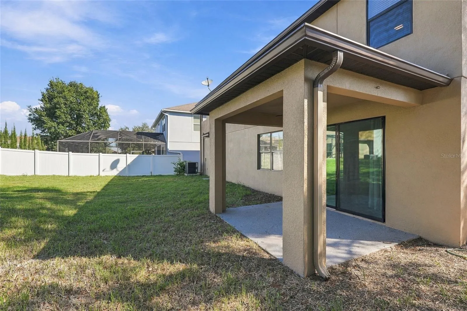 1306 GARDEN STONE LN