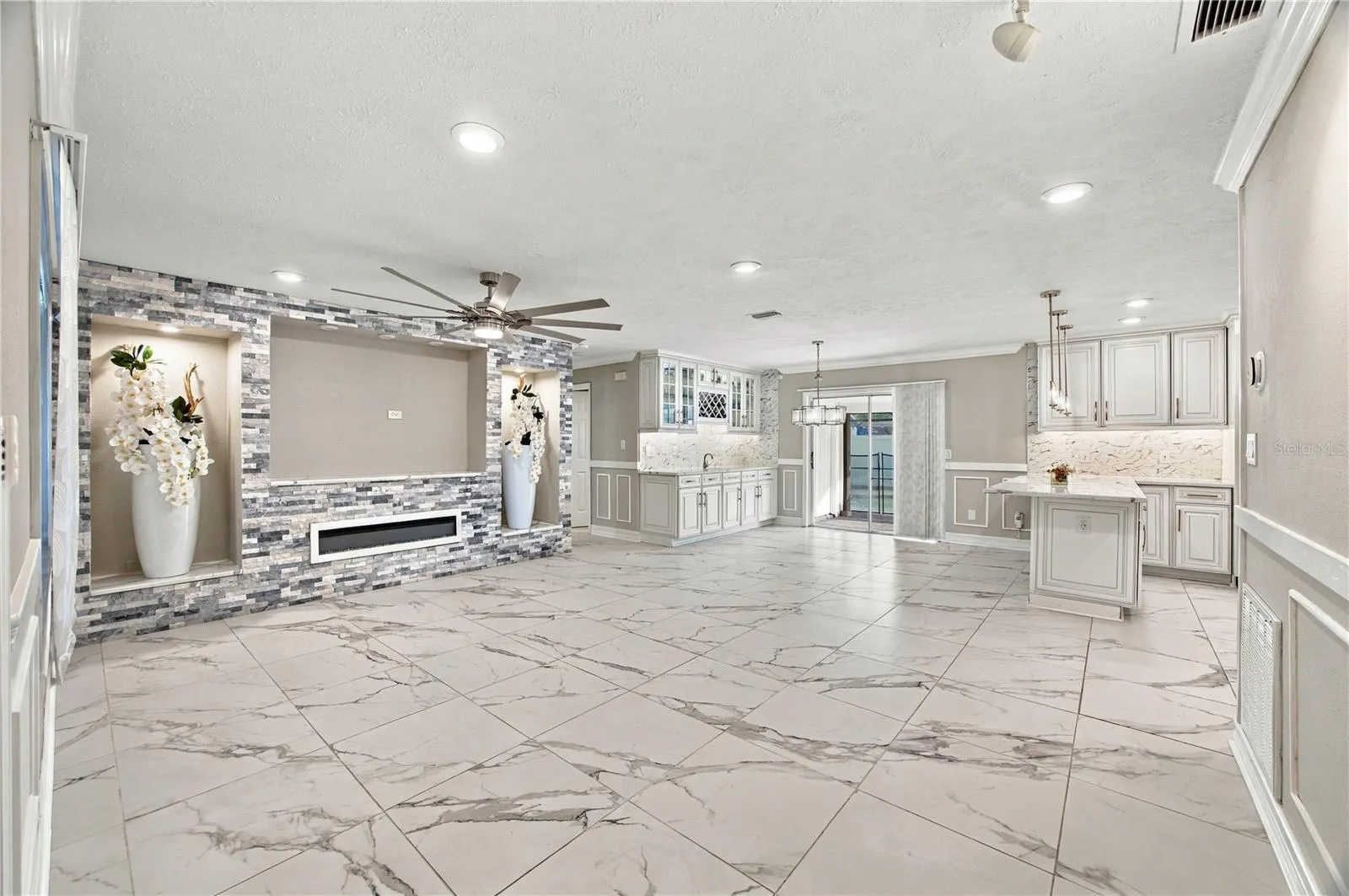 3628 COPPERTREE CIR