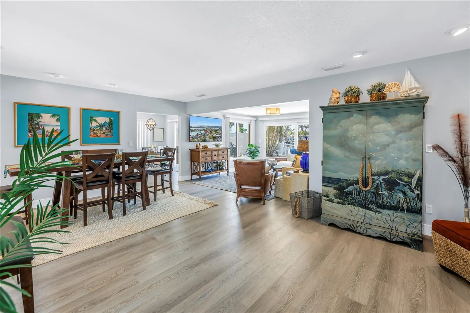 10128 YACHT CLUB DR