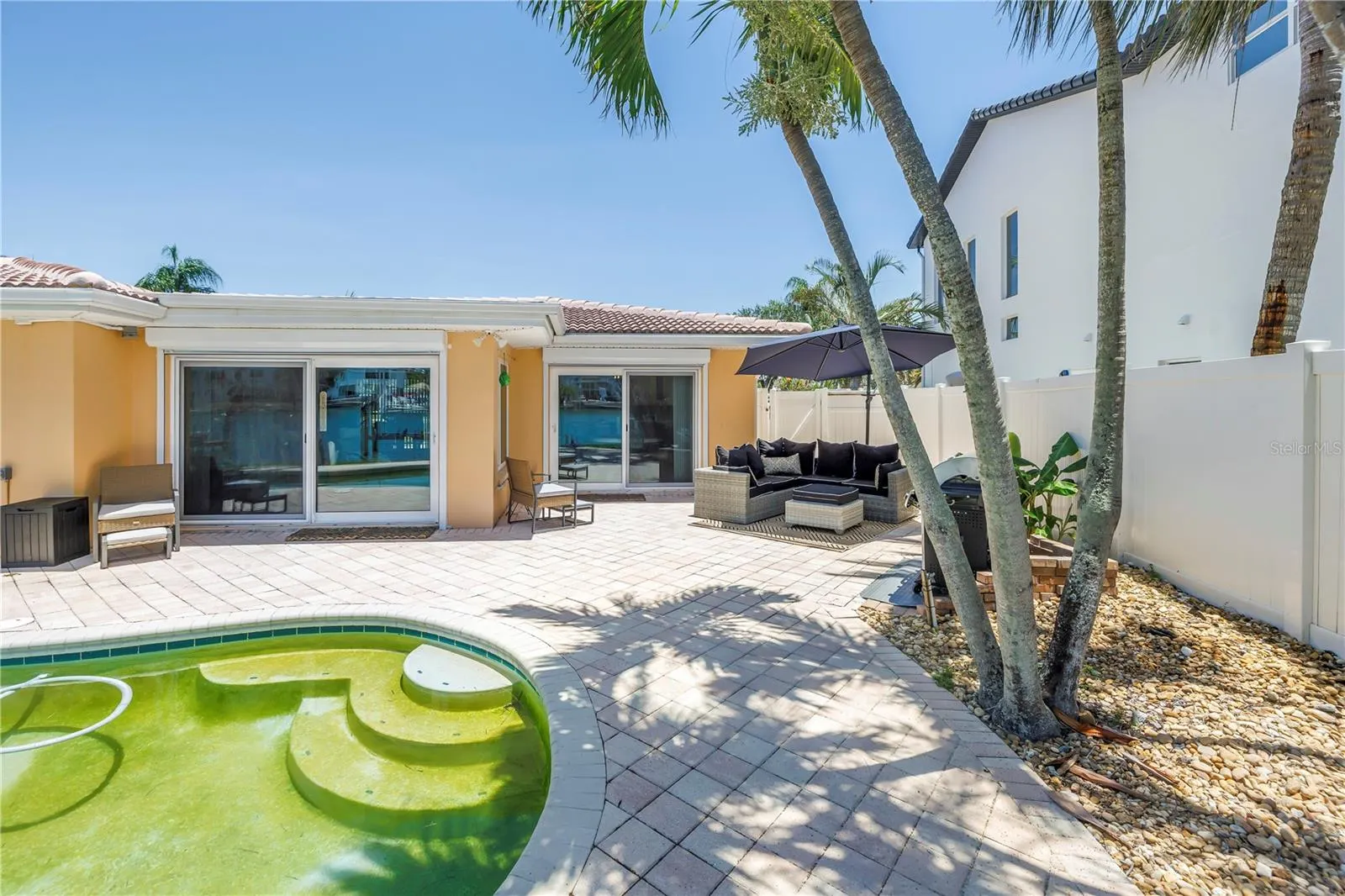 10128 YACHT CLUB DR