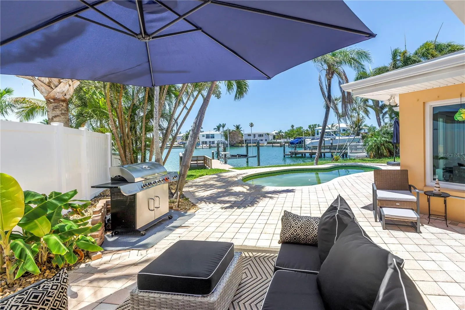 10128 YACHT CLUB DR