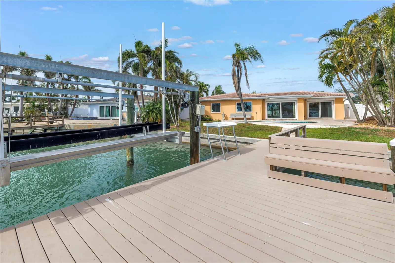 10128 YACHT CLUB DR
