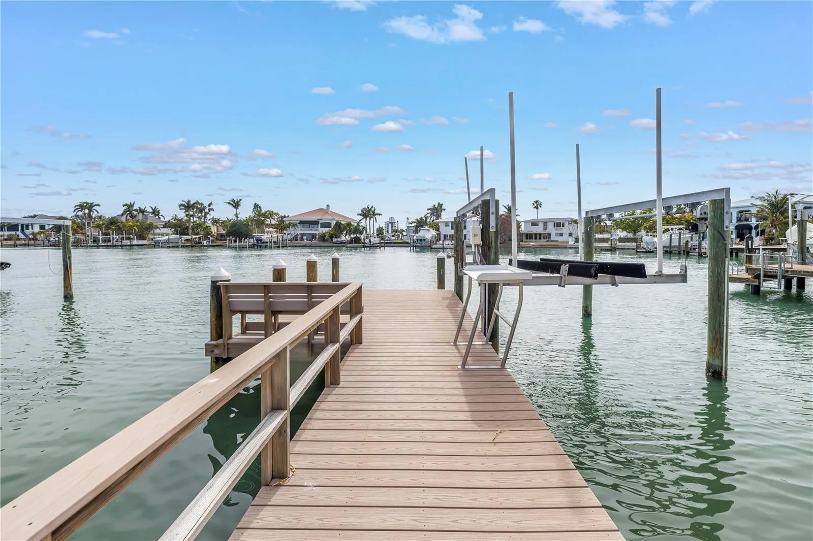 10128 YACHT CLUB DR