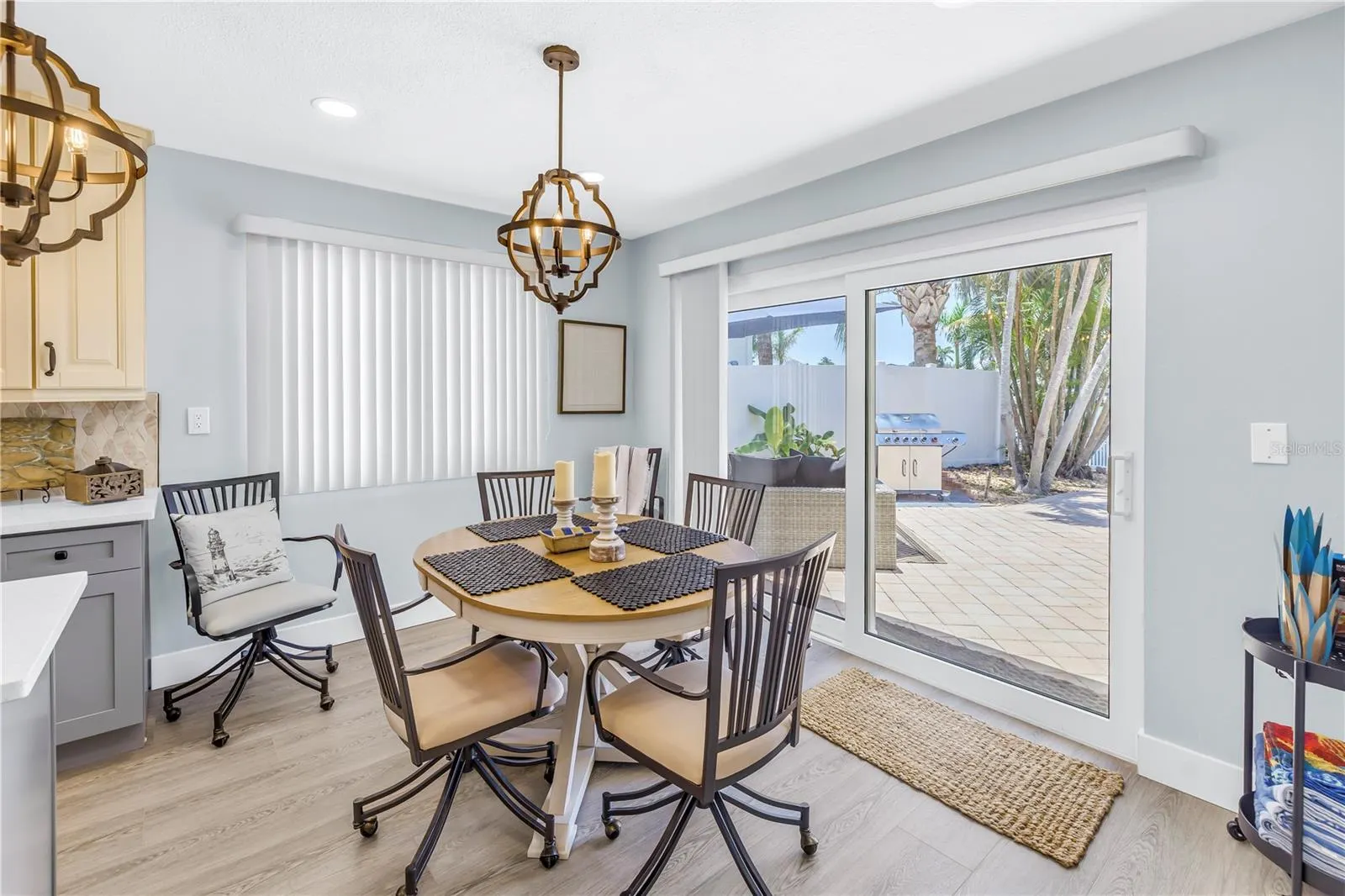 10128 YACHT CLUB DR