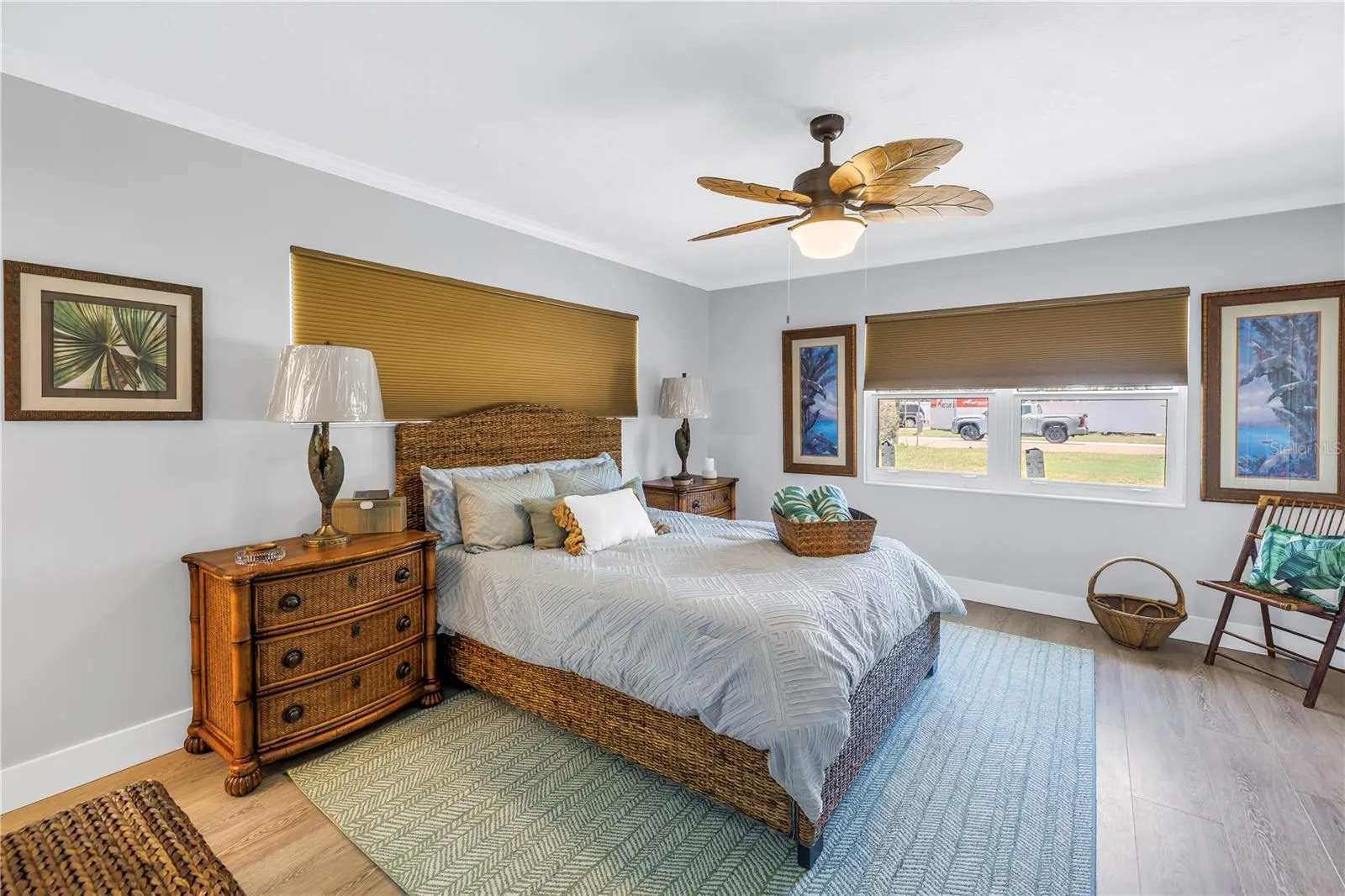 10128 YACHT CLUB DR
