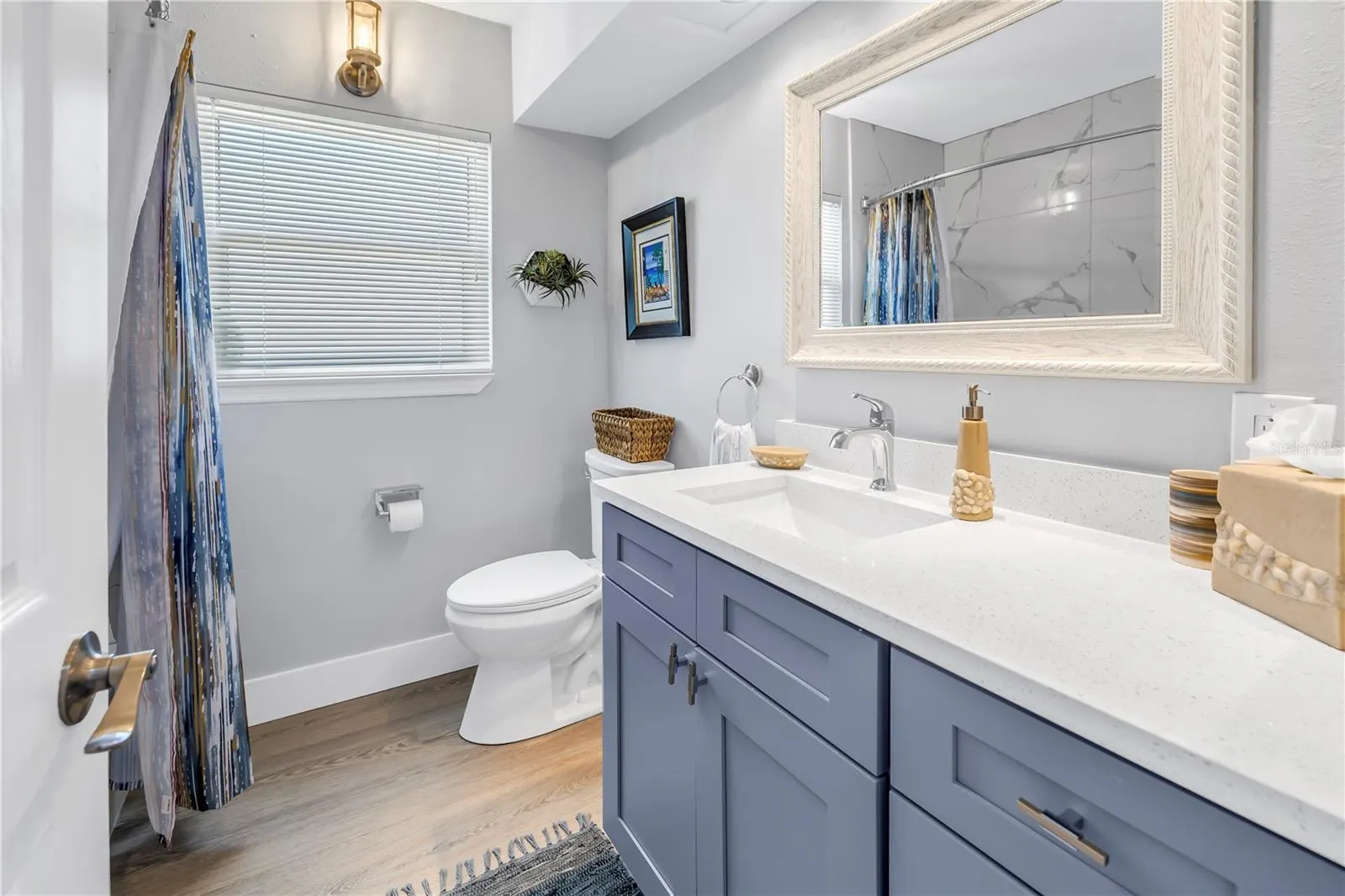 10128 YACHT CLUB DR