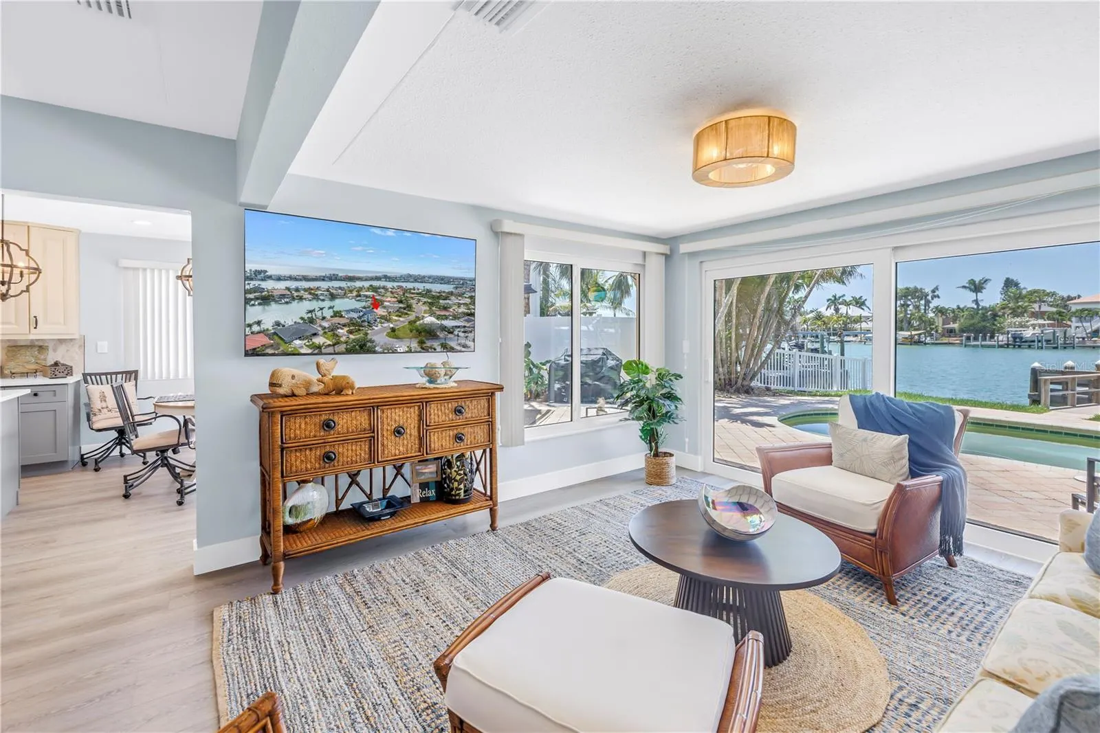 10128 YACHT CLUB DR